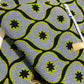 Tissu Wax africain, motif filet bleu-gris avec étoiles jaunes – coupon 3 yards.