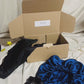 Coffret soie de mûrier noir et bleu marine avec taie 22 mommes, bonnet réversible 19 mommes en soie des deux faces et chouchous assortis.