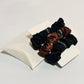 Idée cadeau Mignon et Pratique - Boite avec 3 Scrunchies en Satin soie Luxe - Kaysol Couture