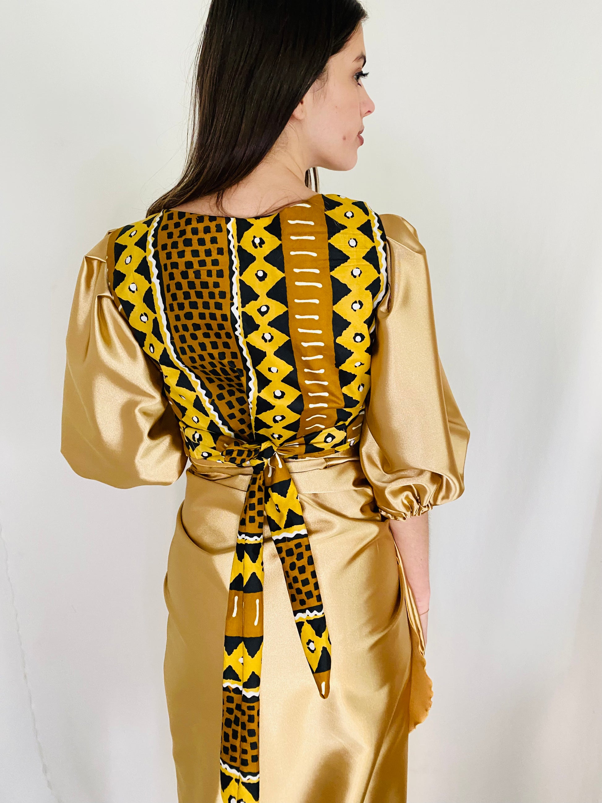 Robe cache c ur en satin et Wax Kaysol Couture Robe en Satin