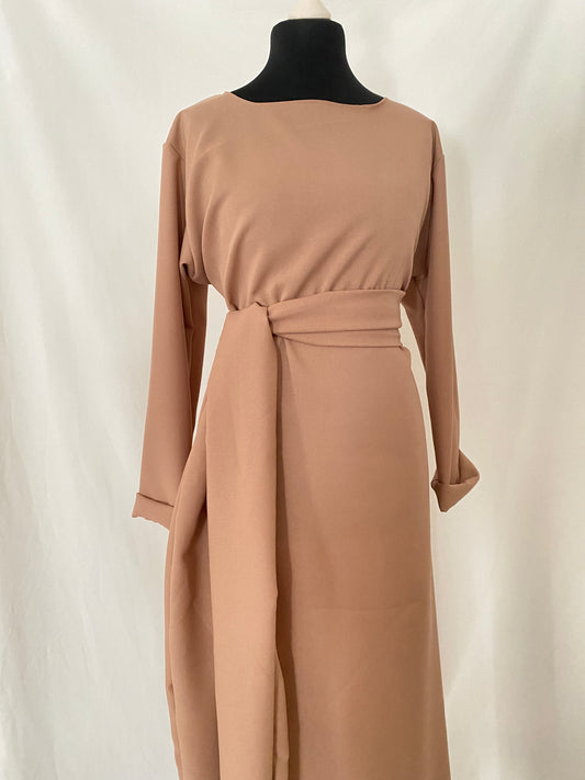 robe abaya- modest et chic-robe femme musulmane-robe nude-robe de priere- robe de soiree beige nude